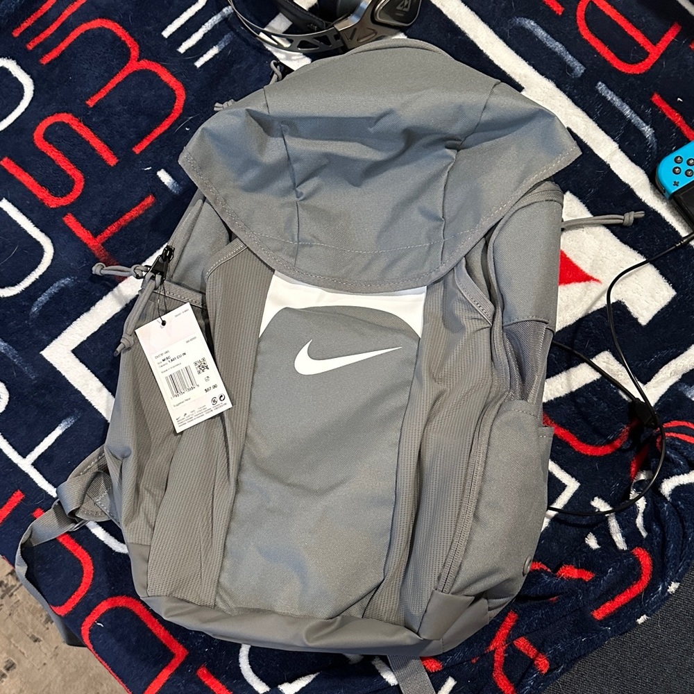 NWT! Nike Gray Soccer Basketball Academy Backpack